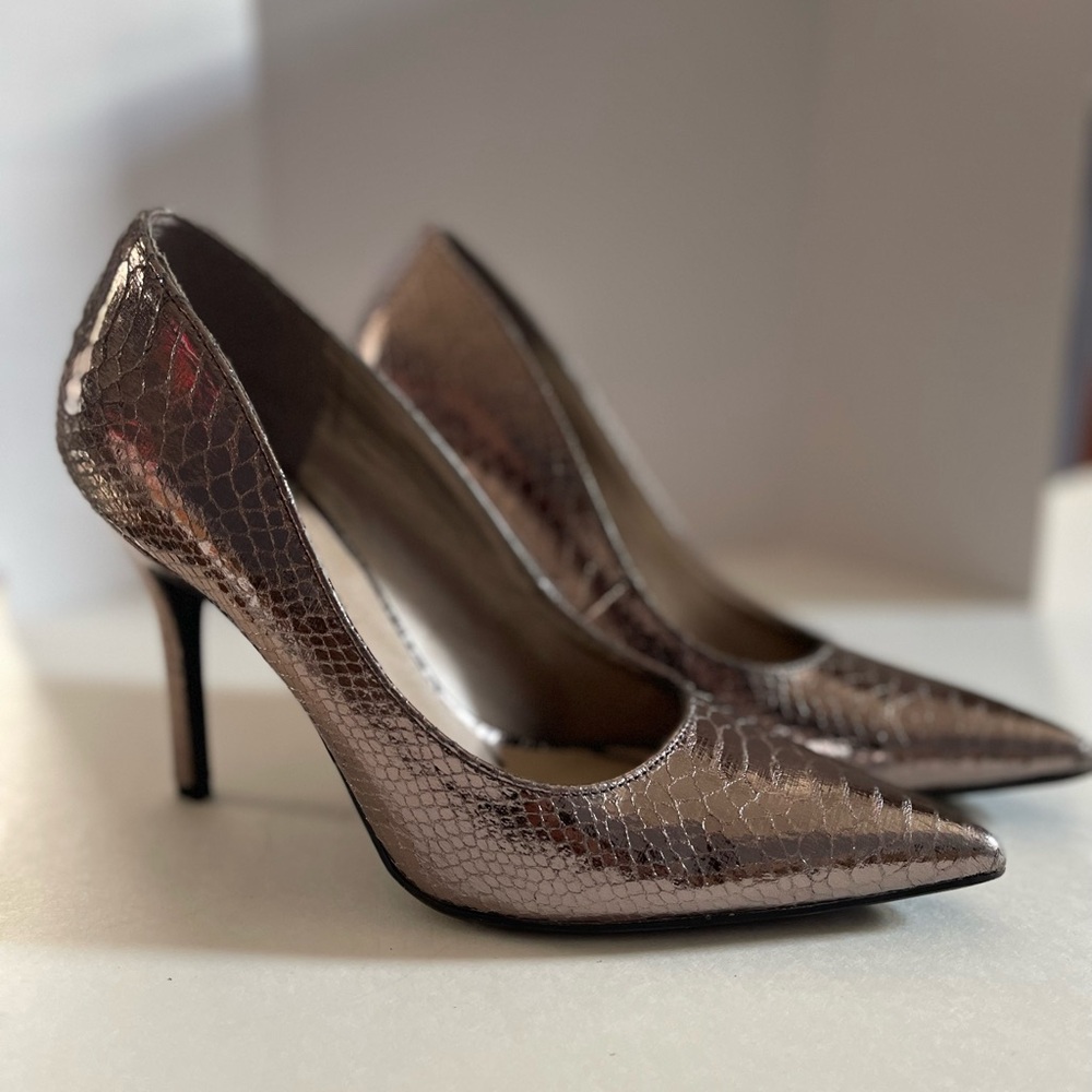 Elegant Metallic Stiletto Heels